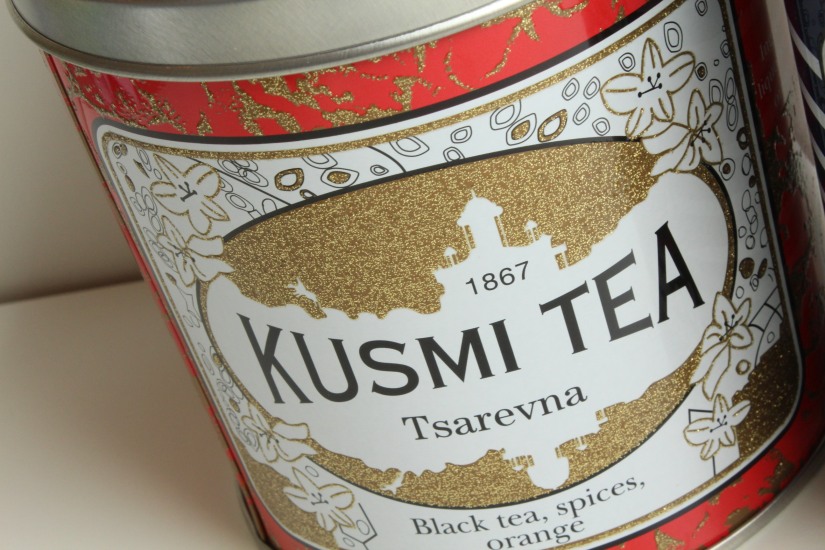 kusmi-tea-the-jean-paul-gauthier-couture-gouter-edition-limitee-expo-grand-palais-paris-prince-vladimir-anastasia-russe-bergamote-agrumes-noir-vrac-boite-fer-6